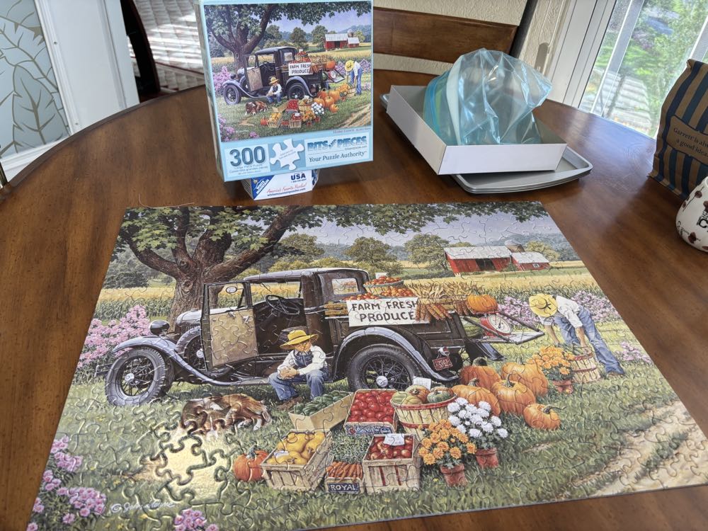 Home Grown - Bits & Pieces puzzle collectible [Barcode 192949016232] - Main Image 2