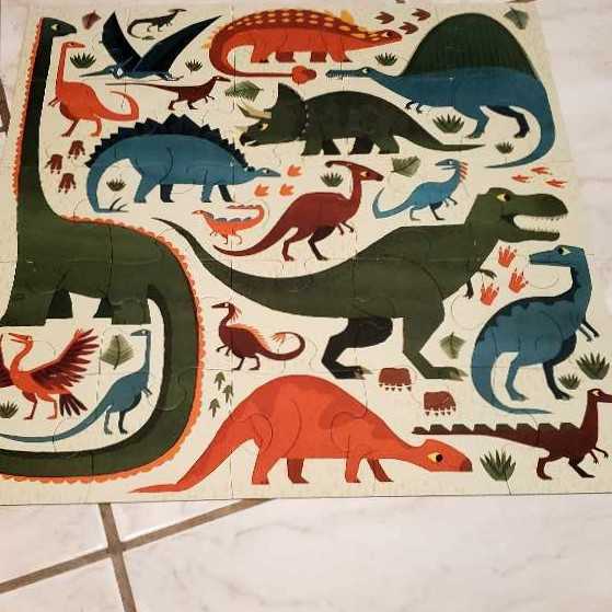 Mighty Dinosaurs Jumbo Puzzle - Mudpuppy puzzle collectible [Barcode 9780735349940] - Main Image 3