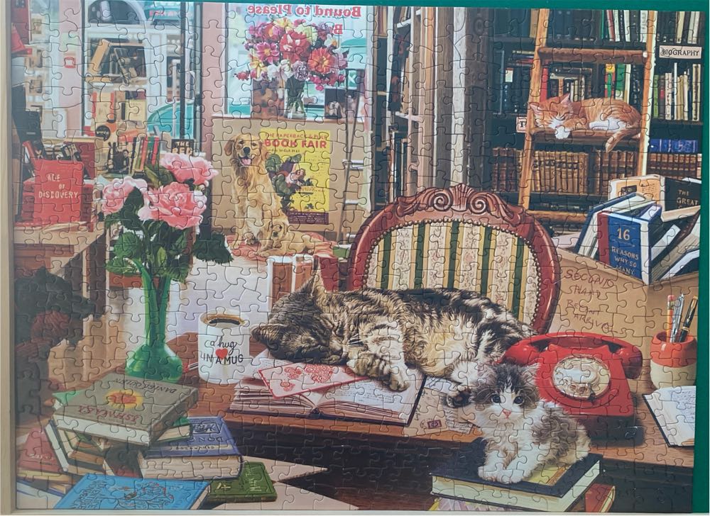 Cozy Bookshop*^ - White Mountain puzzle collectible [Barcode 724819266388] - Main Image 4