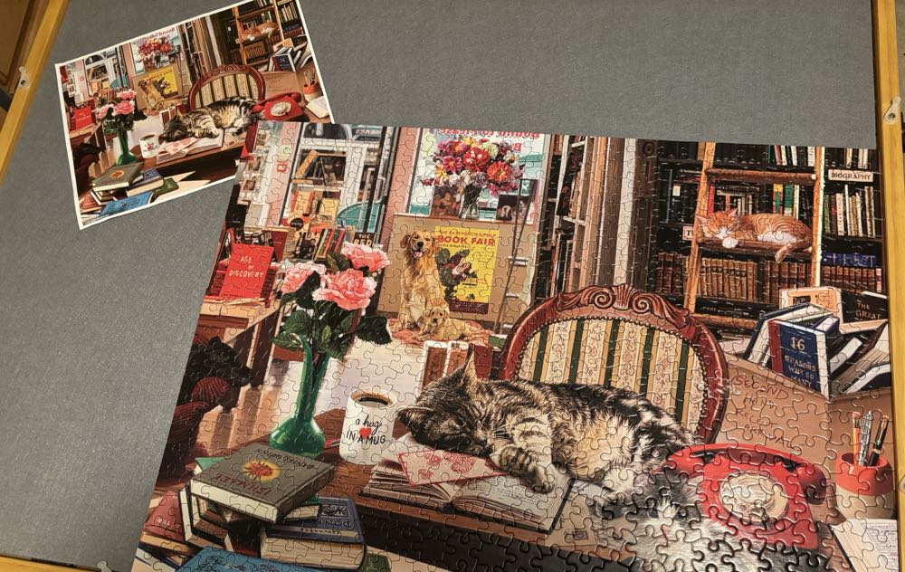 Cozy Bookshop*^ - White Mountain puzzle collectible [Barcode 724819266388] - Main Image 6