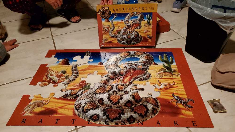Rattlesnake  Glo-zone Floor Puzzle - Ceaco puzzle collectible [Barcode 021081012461] - Main Image 2