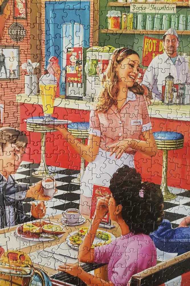 American Diner - White Mountain puzzle collectible [Barcode 724819261314] - Main Image 3