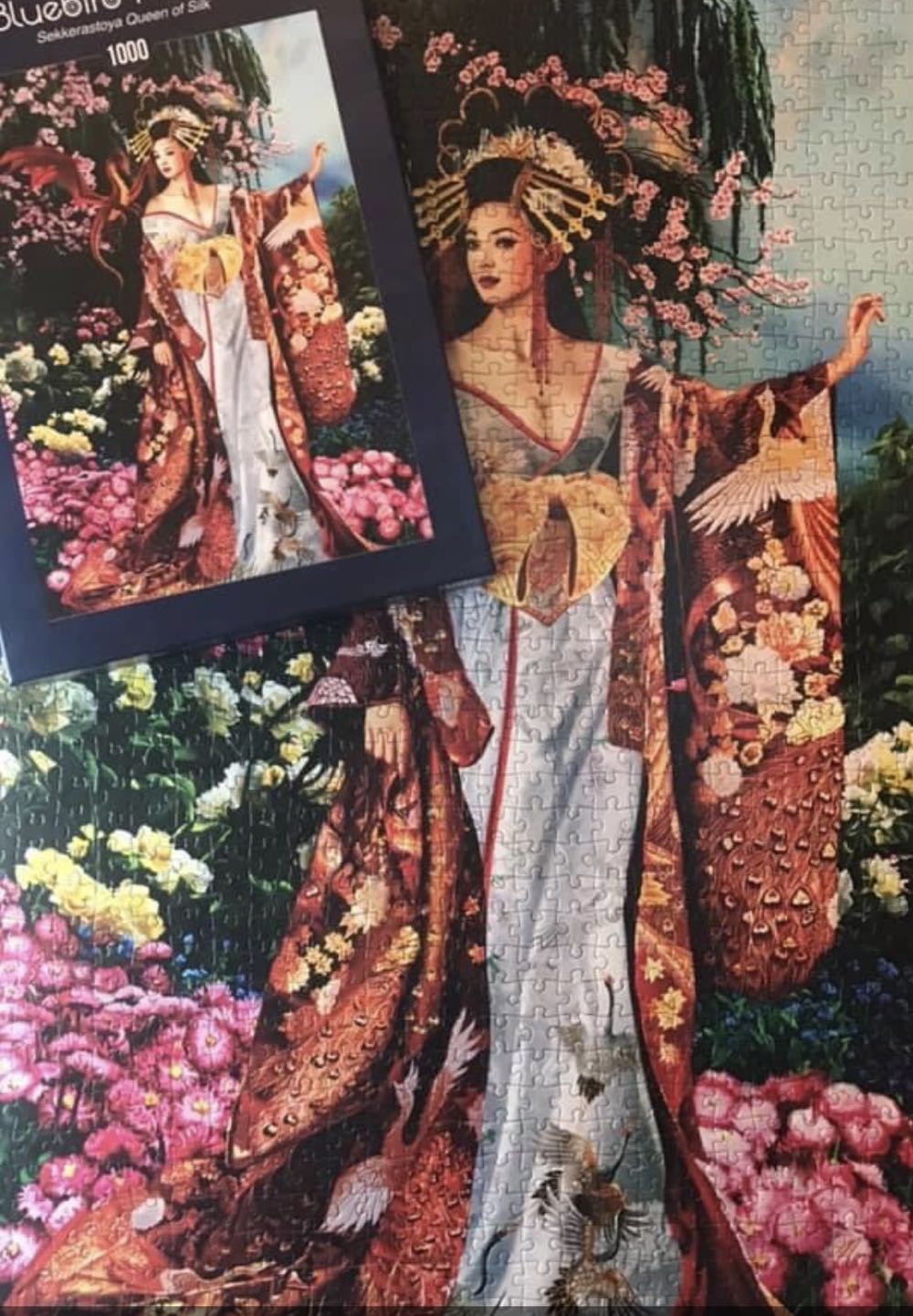 Sekkerastoya Queen Of Silk 🟦 - Bluebird Puzzle puzzle collectible [Barcode 3663384902499] - Main Image 4