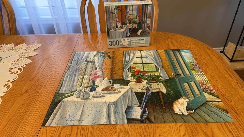 Company’s Coming - Bits & Pieces puzzle collectible - Main Image 4