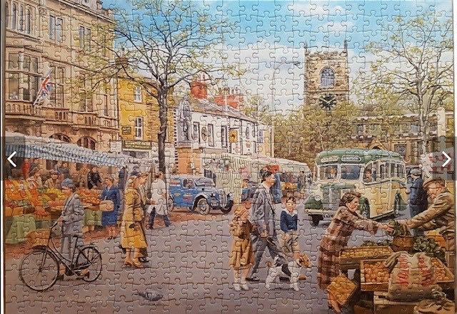 Skipton Market - Falcon de luxe puzzle collectible [Barcode 8710126111468] - Main Image 3