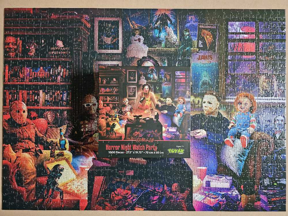 Toynk: Horror Night Watch Party - Toynk puzzle collectible [Barcode 849795094975] - Main Image 2