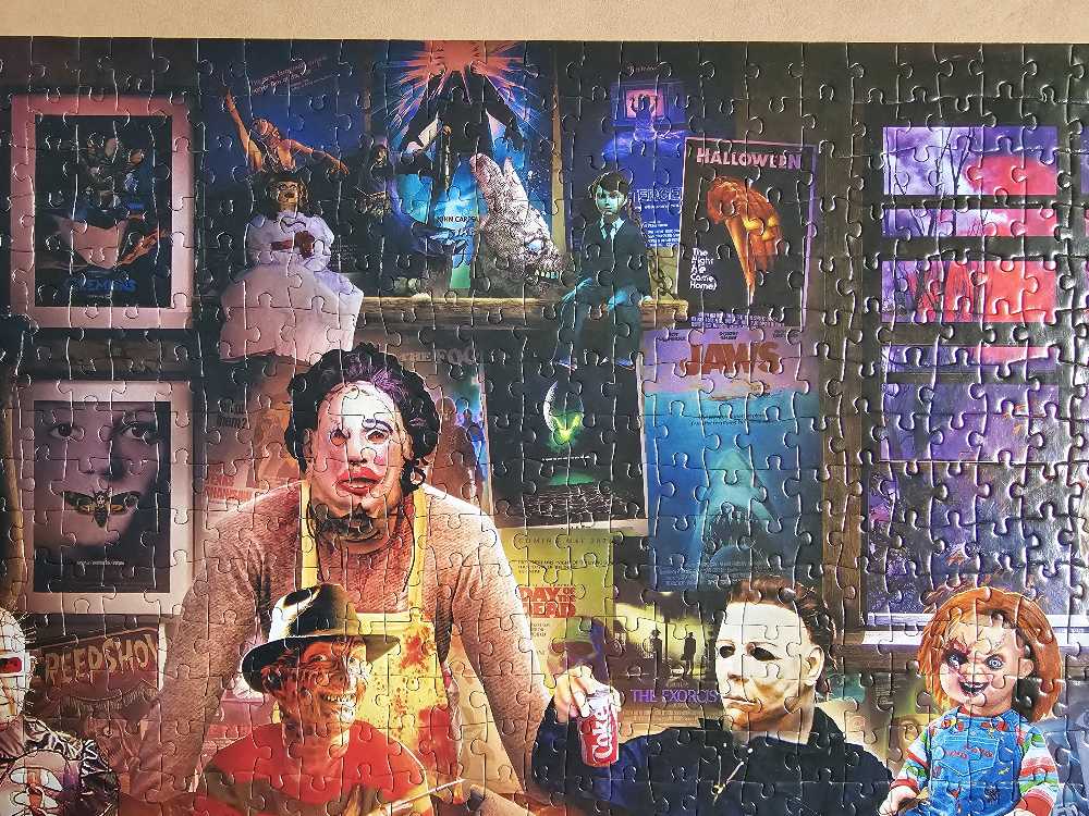 Toynk: Horror Night Watch Party - Toynk puzzle collectible [Barcode 849795094975] - Main Image 4