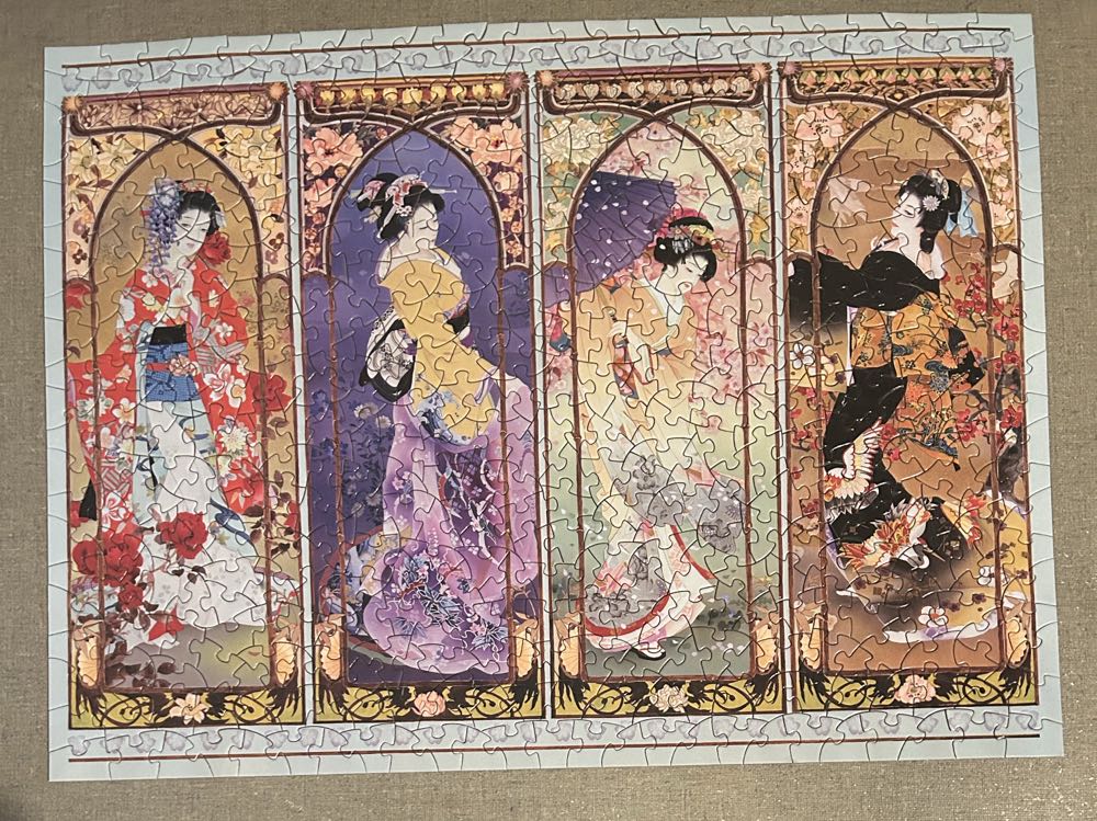 Oriental Gate Quilt - Bits & Pieces puzzle collectible [Barcode 192949013316] - Main Image 2