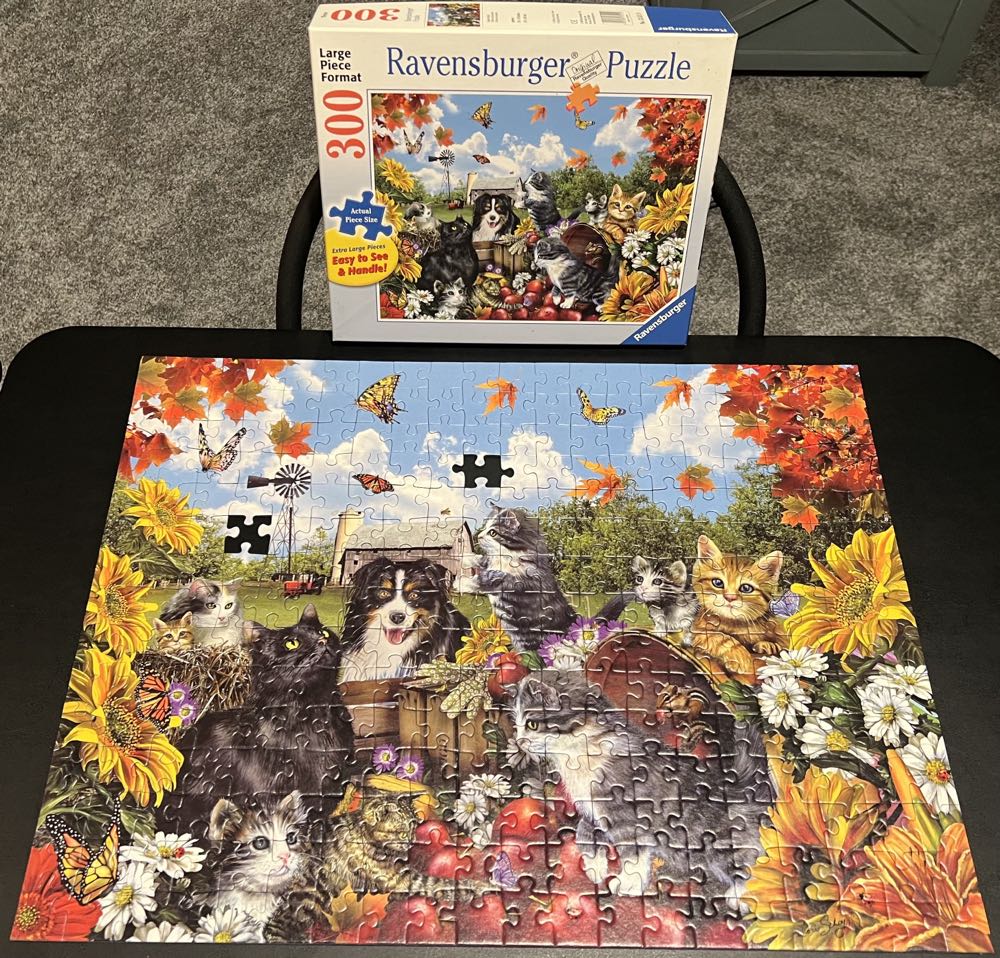 Doggie Delight - Ravensburger puzzle collectible [Barcode 4005556135110] - Main Image 3