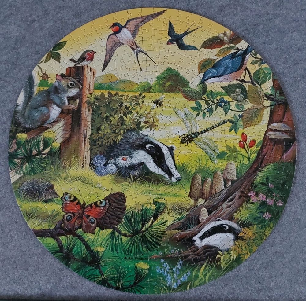 British Wildlife, All Creatures Great & Small 🐦🔴 - Falcon de luxe puzzle collectible [Barcode 8710126109663] - Main Image 3