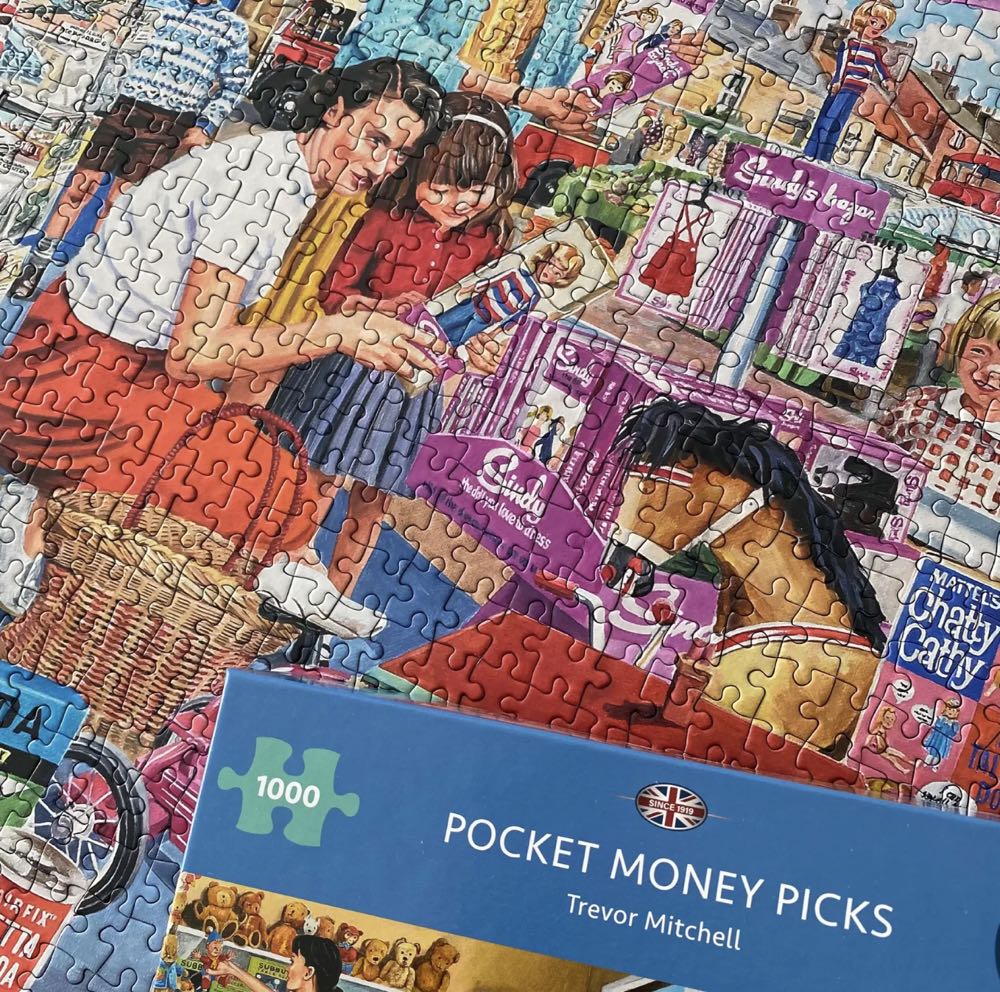 Pocket Money Picks - Gibsons puzzle collectible [Barcode 5012269063455] - Main Image 4