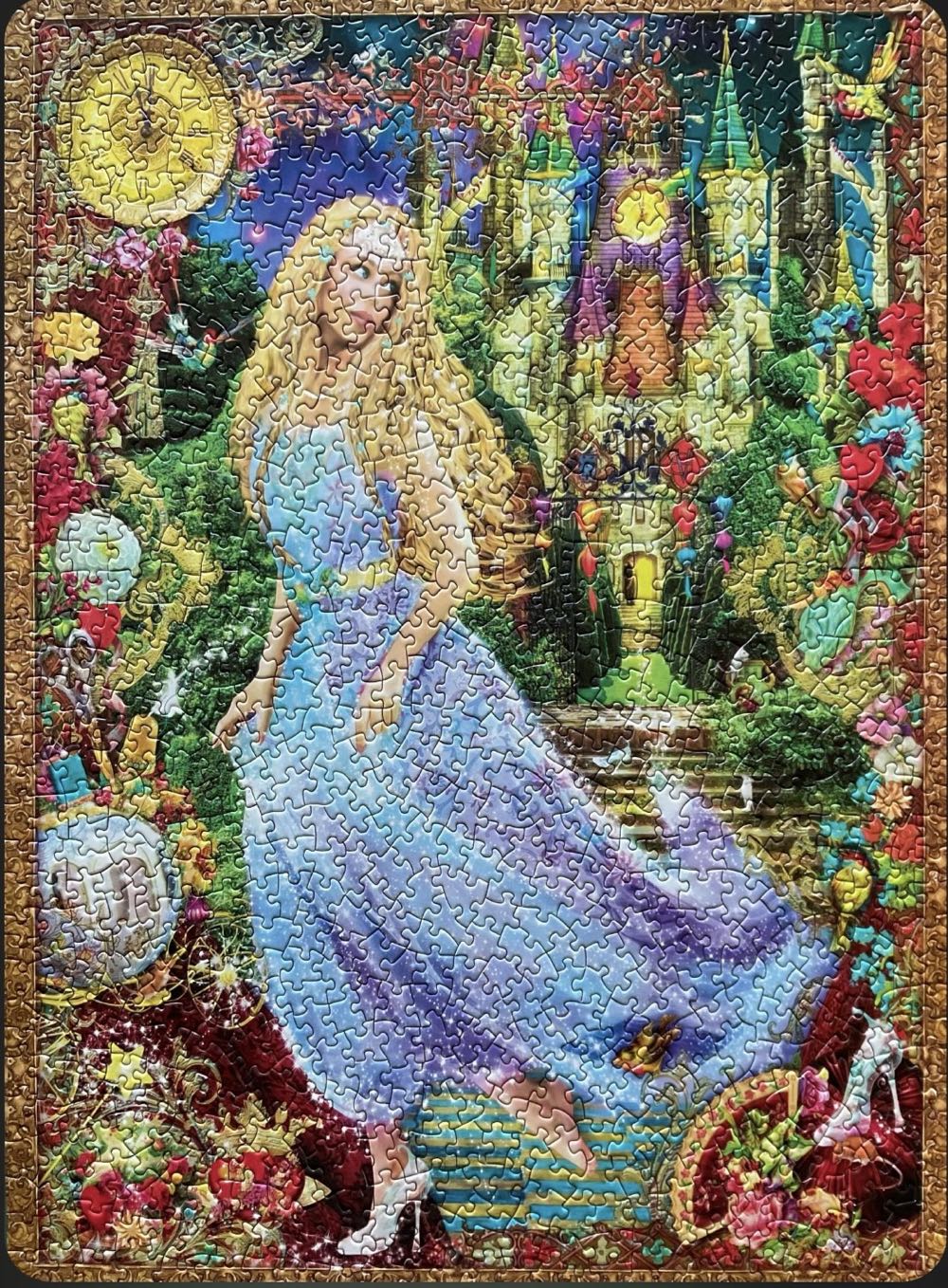 Cinderellas Glass Slipper - MasterPieces puzzle collectible [Barcode 705988715549] - Main Image 3