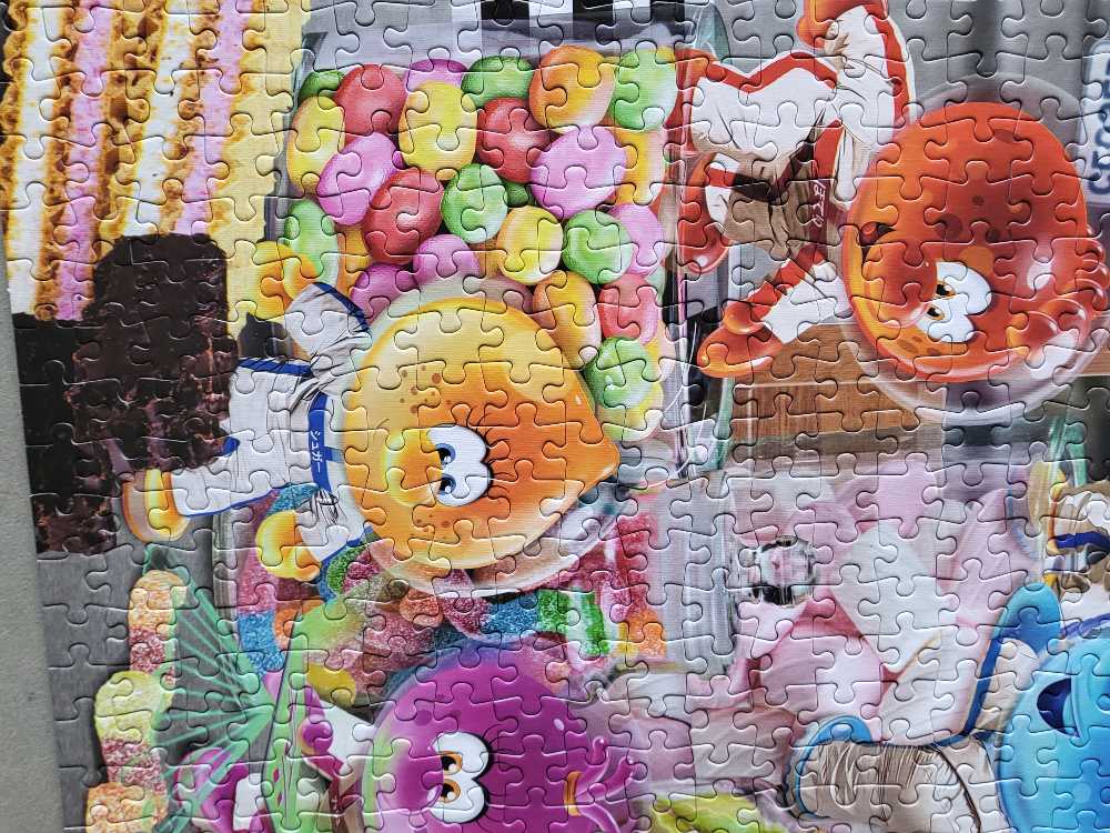 SpaceBubble Club-Happy Together In The Candy Store-SOLD - Schmidt puzzle collectible [Barcode 4001504599447] - Main Image 4