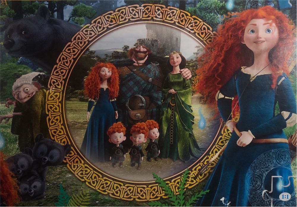 Disneys Brave Family Portrait 🟦 - Clementoni puzzle collectible [Barcode 8005125296729] - Main Image 2