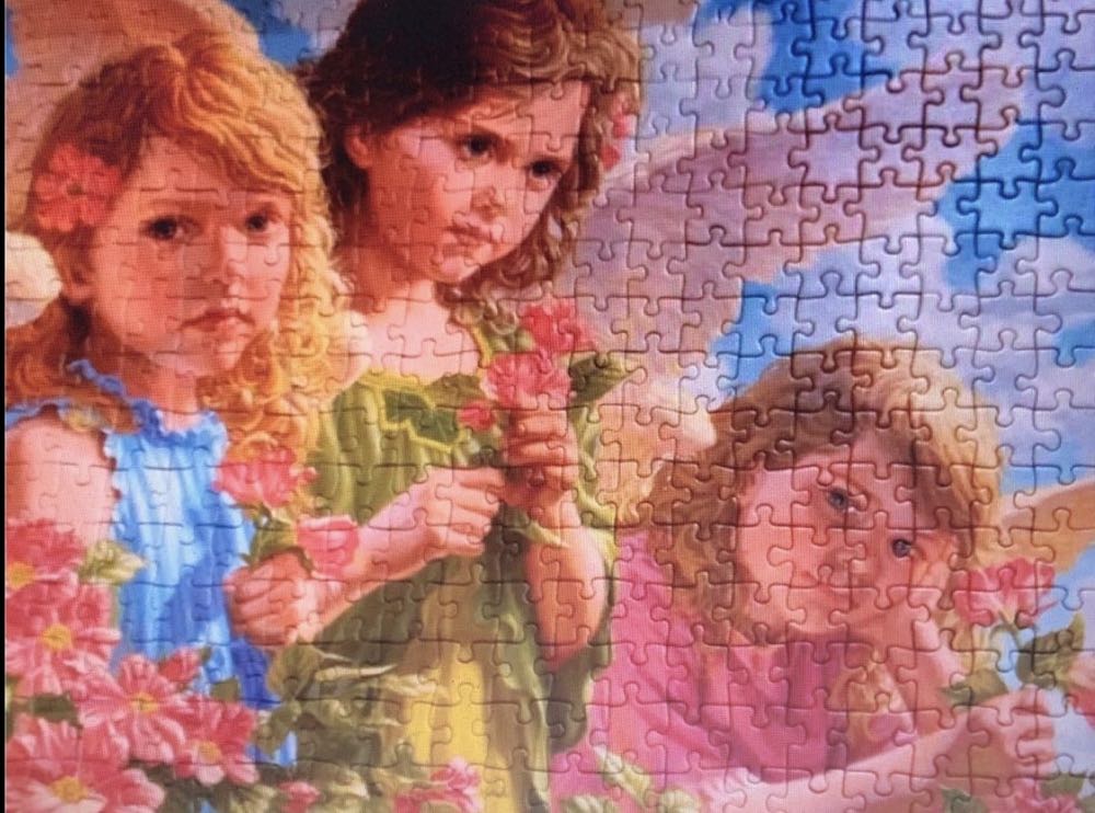 Lovely Angels 🟦 - Ravensburger puzzle collectible [Barcode 4005556131167] - Main Image 3
