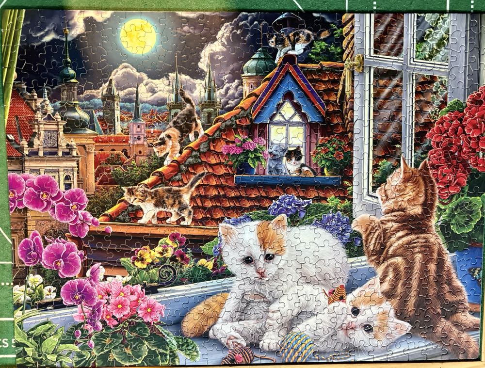 Kittens In The Moonlight - From Andrea -  Ceaco puzzle collectible [Barcode 021081232678] - Main Image 3
