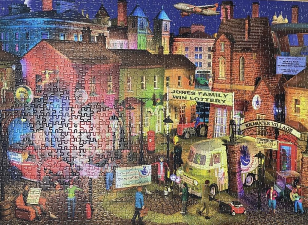 Keeping Up With The Joneses: The Big Win - Gibsons puzzle collectible [Barcode 5012269070507] - Main Image 4