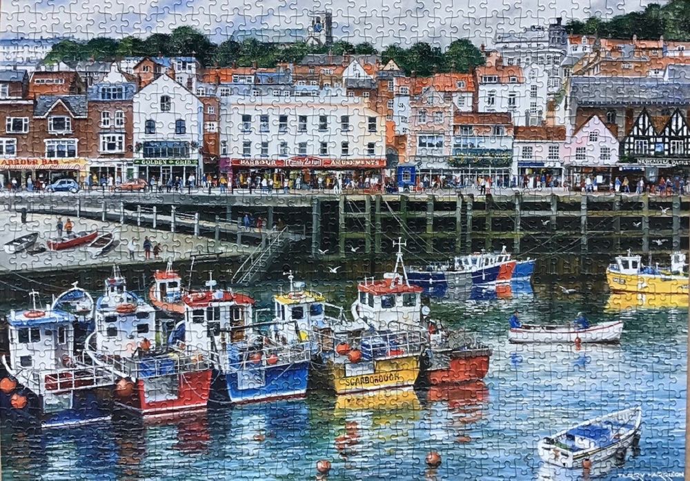 Scarborough (Maken) - Gibsons puzzle collectible [Barcode 5012269060904] - Main Image 3