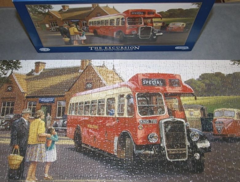 The Excursion - Gibsons puzzle collectible [Barcode 5012269003789] - Main Image 4