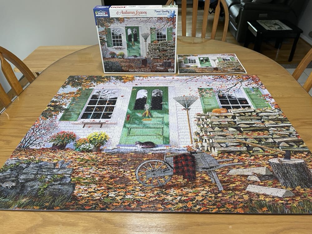 Autumn Leaves  (Item#1600) (2022) - White Mountain puzzle collectible [Barcode 724819263967] - Main Image 2
