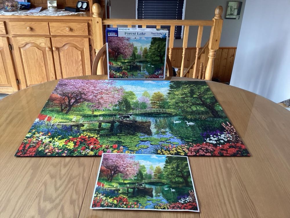 Forest Lake #1 - White Mountain puzzle collectible [Barcode 724819259588] - Main Image 2