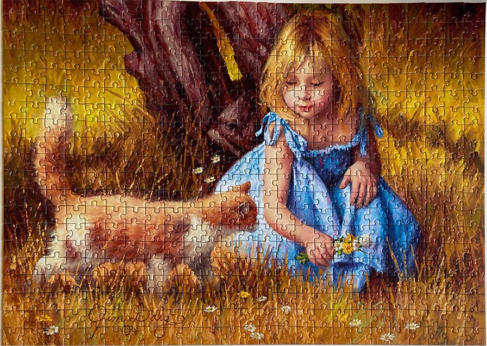 Center Of Attention - Trefl puzzle collectible [Barcode 5900511372915] - Main Image 2