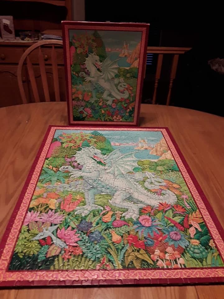 The Land of the Dragons - Springbok puzzle collectible - Main Image 2