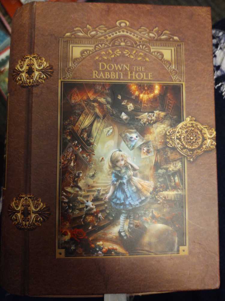 Down The Rabbit Hole - Master Pieces puzzle collectible [Barcode 705988713705] - Main Image 2