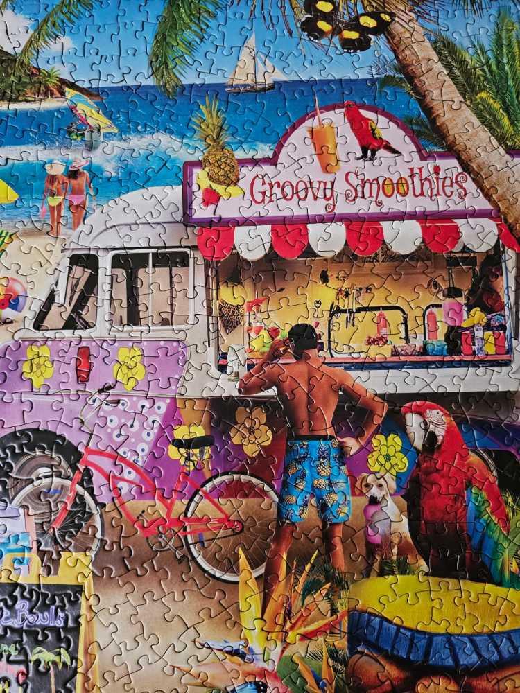 Surf’s Up - MasterPieces puzzle collectible [Barcode 705988723292] - Main Image 4