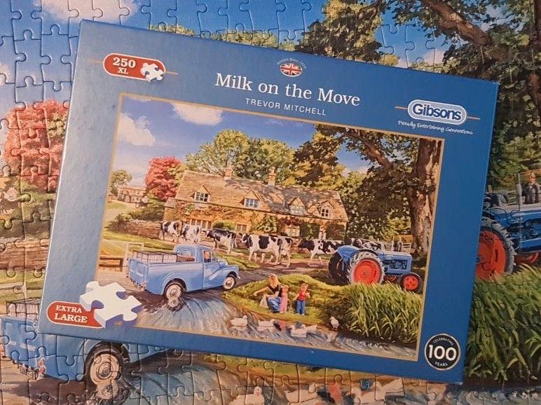 Steep Hill 🟦 - Gibsons puzzle collectible [Barcode 5012269027150] - Main Image 4