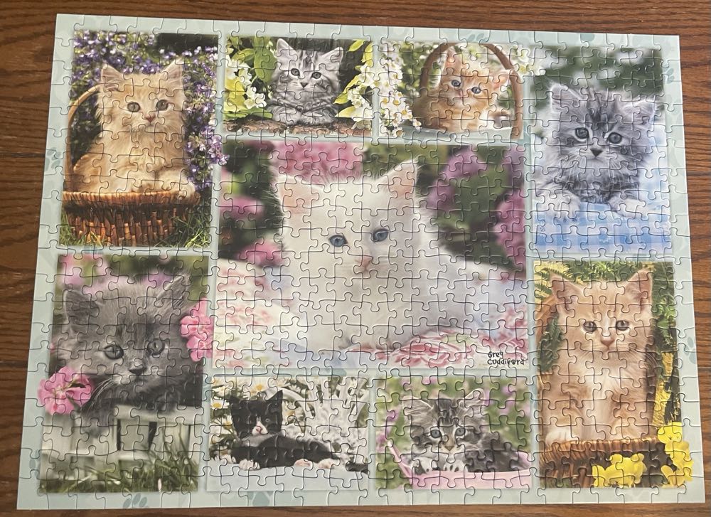 Kitten in a basket - Ravensburger puzzle collectible [Barcode 4005556141968] - Main Image 2