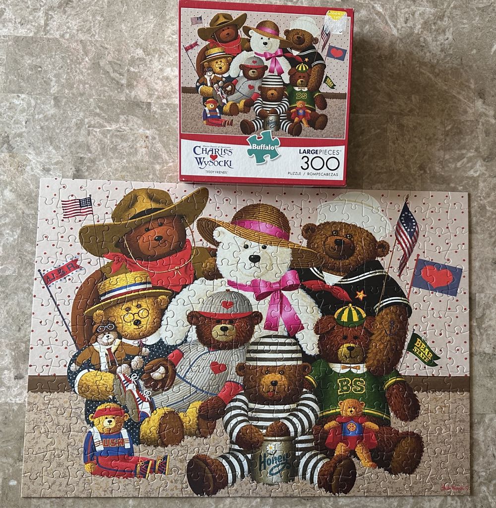 Teddy Friends ❤️ - Charles Wysocki puzzle collectible [Barcode 079346026449] - Main Image 2