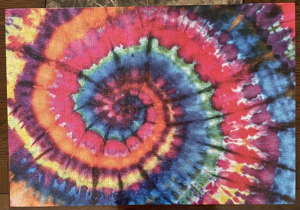 Groovy Tie-Dye - Turner Licensing puzzle collectible [Barcode 841622156894] - Main Image 2