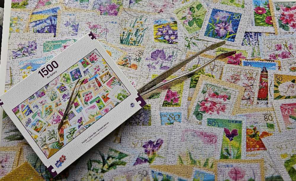 Stamp Collection  - Sure-lox puzzle collectible [Barcode 686141082237] - Main Image 4