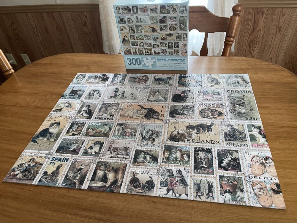 Cat Stamps Quilt - Bits & Pieces puzzle collectible [Barcode 192949033185] - Main Image 2