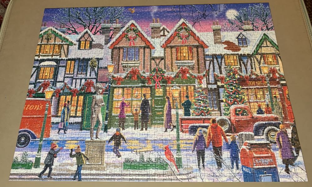 Christmas In The Square - Ravensburger puzzle collectible [Barcode 4005556152919] - Main Image 2