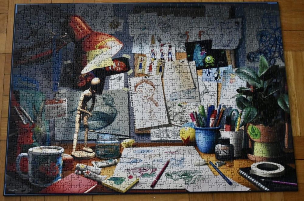 The Artist Desk - Ravensbuger puzzle collectible [Barcode 100555000064] - Main Image 2