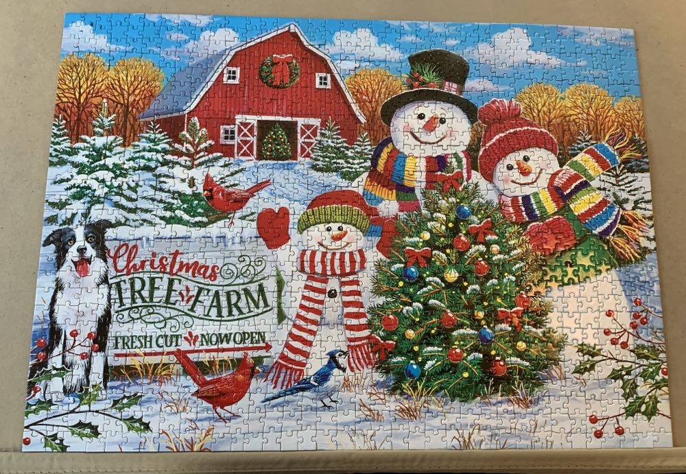 Christmas Tree Farm - MasterPieces puzzle collectible - Main Image 2