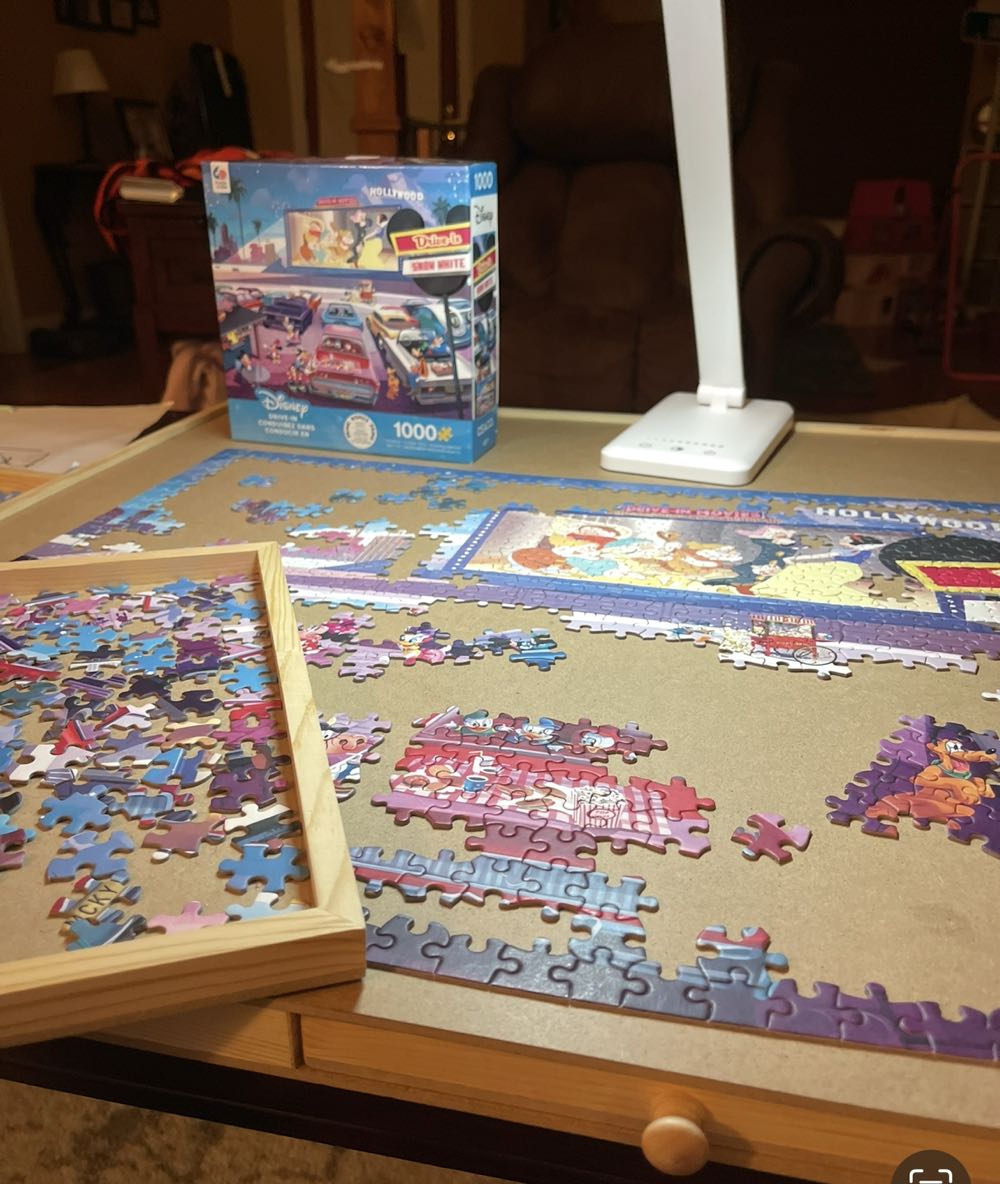 Disney Drive In - Ceaco puzzle collectible - Main Image 3