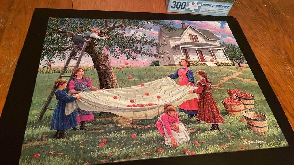 Bushel Of Fun - Bits & Pieces puzzle collectible - Main Image 2