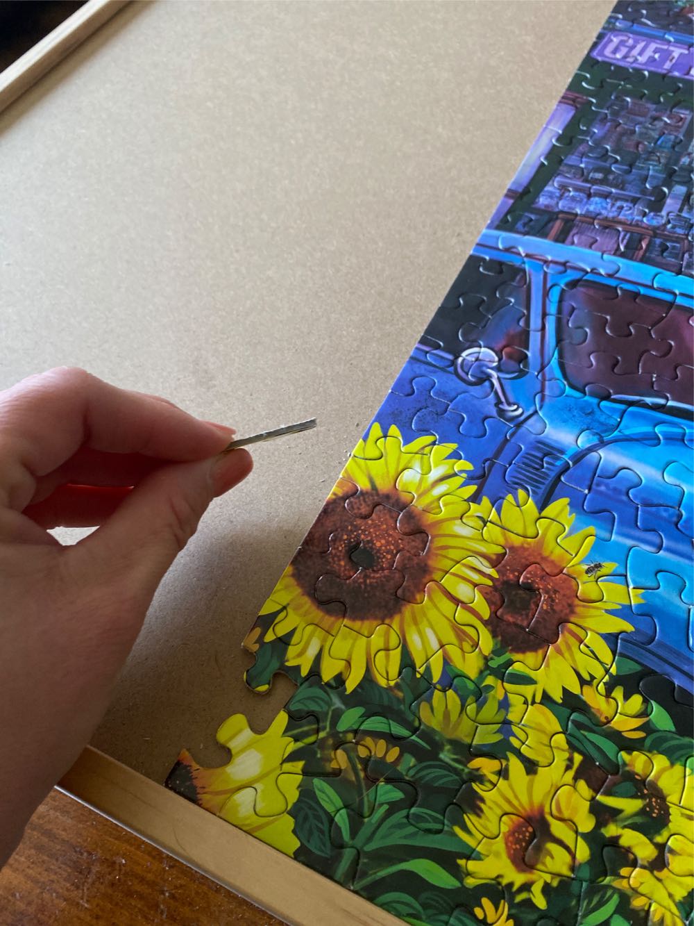 Riverside Market - Springbok 🇺🇸 puzzle collectible [Barcode 091683016549] - Main Image 4