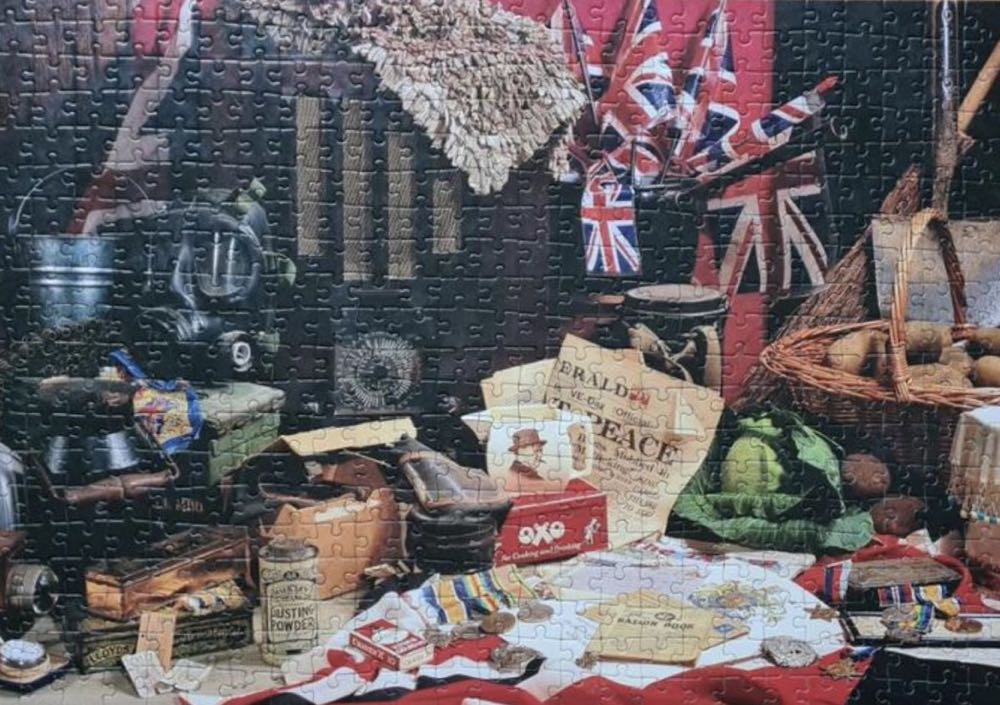 Nostalgia Wartime Memorabilia - Falcon puzzle collectible [Barcode 8710126154625] - Main Image 3