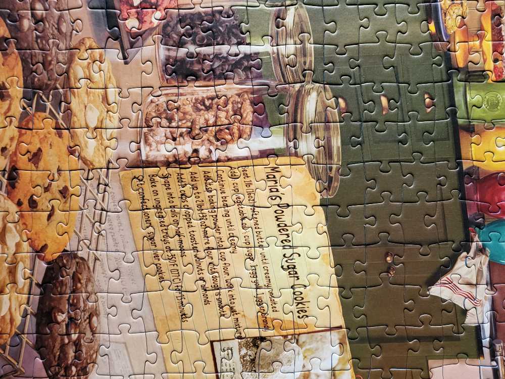 Cozy Kitchen (Artiest) - Ravensburger puzzle collectible [Barcode 4005556169429] - Main Image 4