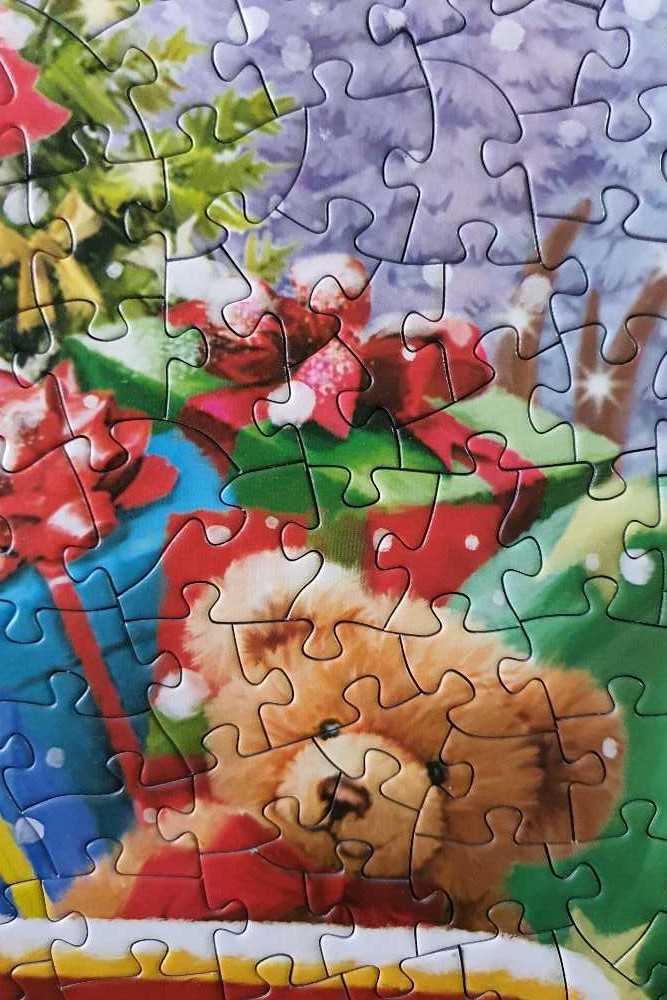 Santa’s Sled (v) Cheryl - Eurographics puzzle collectible [Barcode 628136656399] - Main Image 4