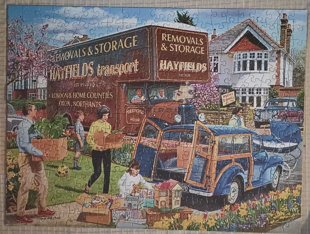 Moving Day - Bits & Pieces puzzle collectible [Barcode 192949072245] - Main Image 2