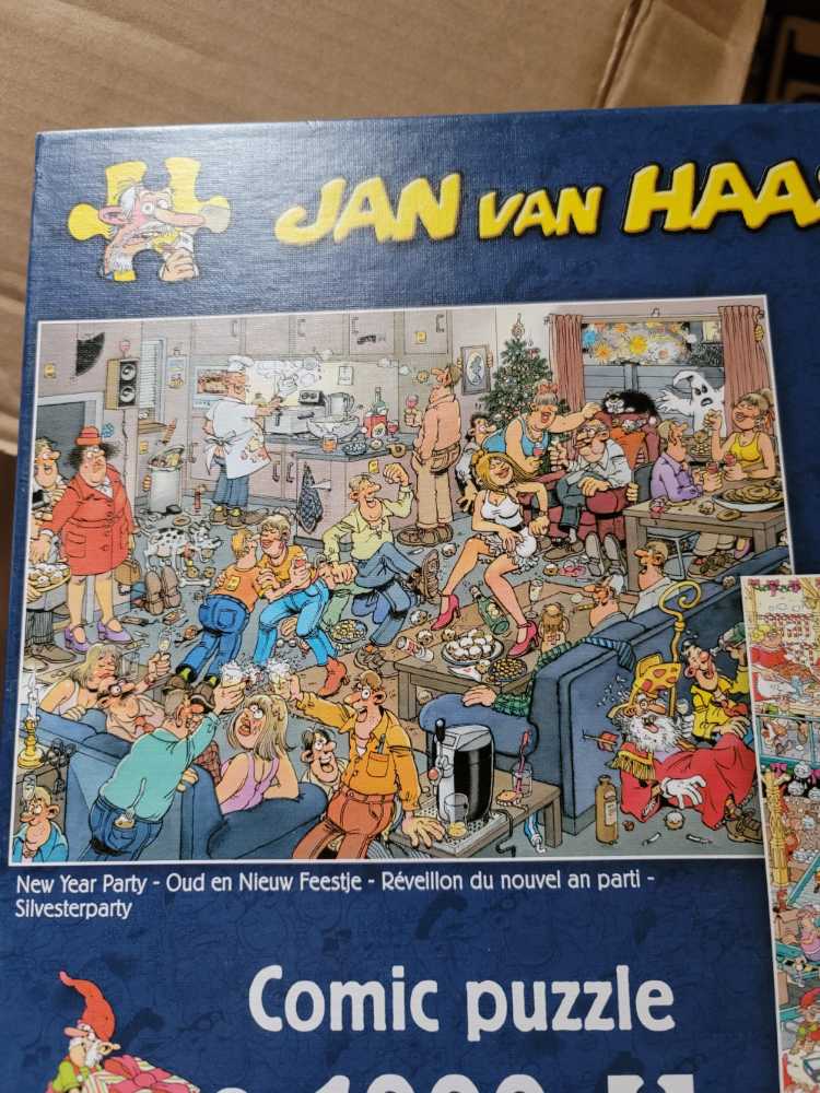 New Year Party & Santa’s Factory  - Jumbo puzzle collectible [Barcode 8710126819524] - Main Image 2