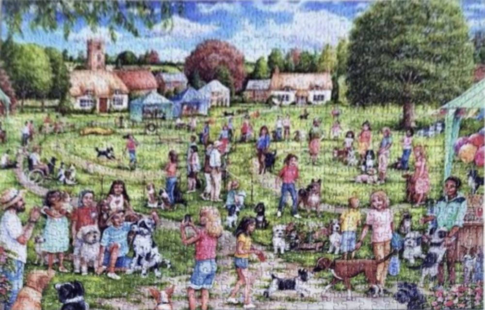 The Village Dog Show - Gibsons puzzle collectible [Barcode 5012269063486] - Main Image 3