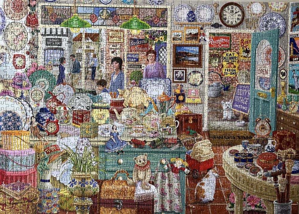 Verity’s Vintage Shop - Gibsons puzzle collectible [Barcode 5012269063554] - Main Image 4