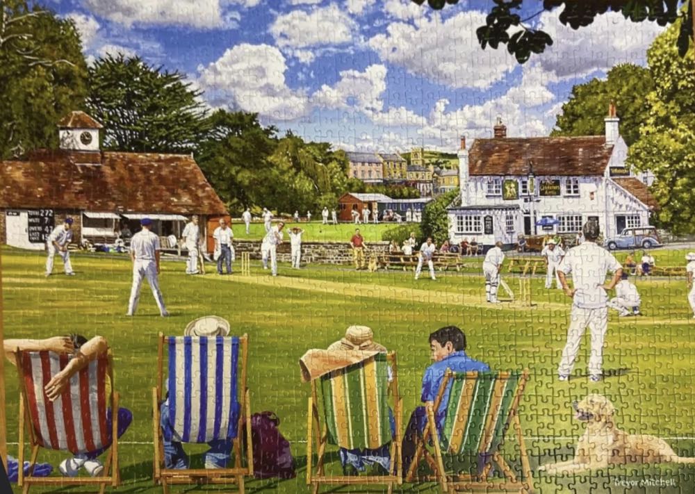 The Village Sporting Greens - Falcon de luxe puzzle collectible [Barcode 8710126113097] - Main Image 3