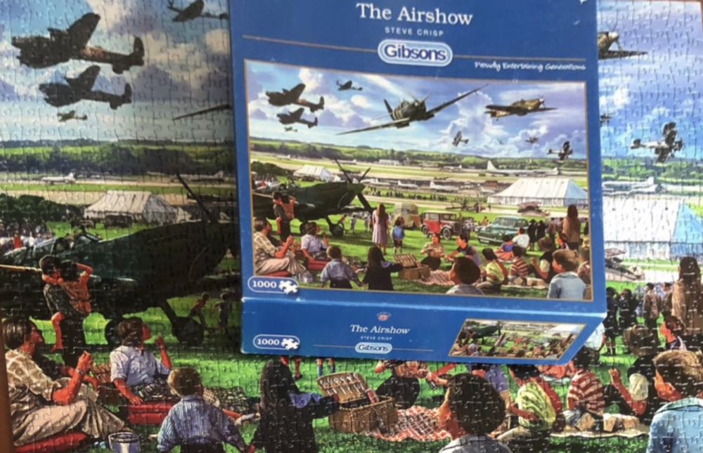 The Airshow - Gibsons puzzle collectible [Barcode 5012269061680] - Main Image 4